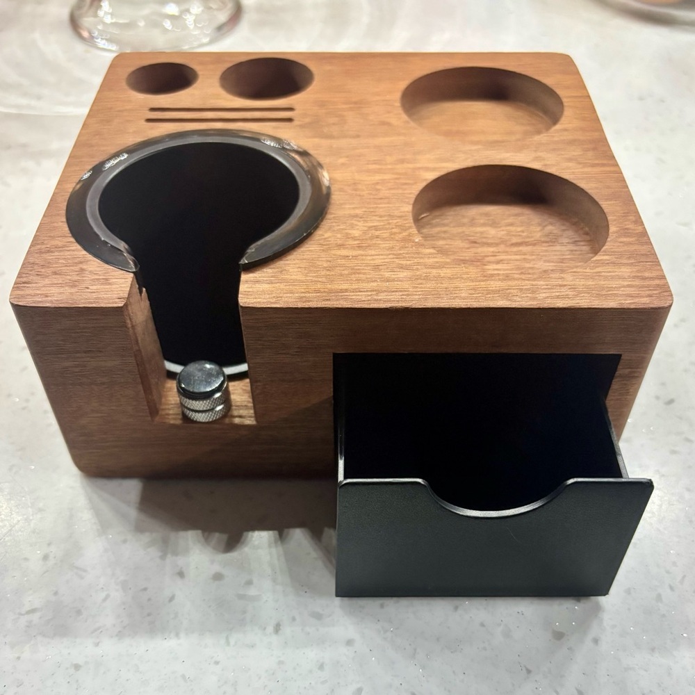 Espresso tamping station Breville espresso makers
